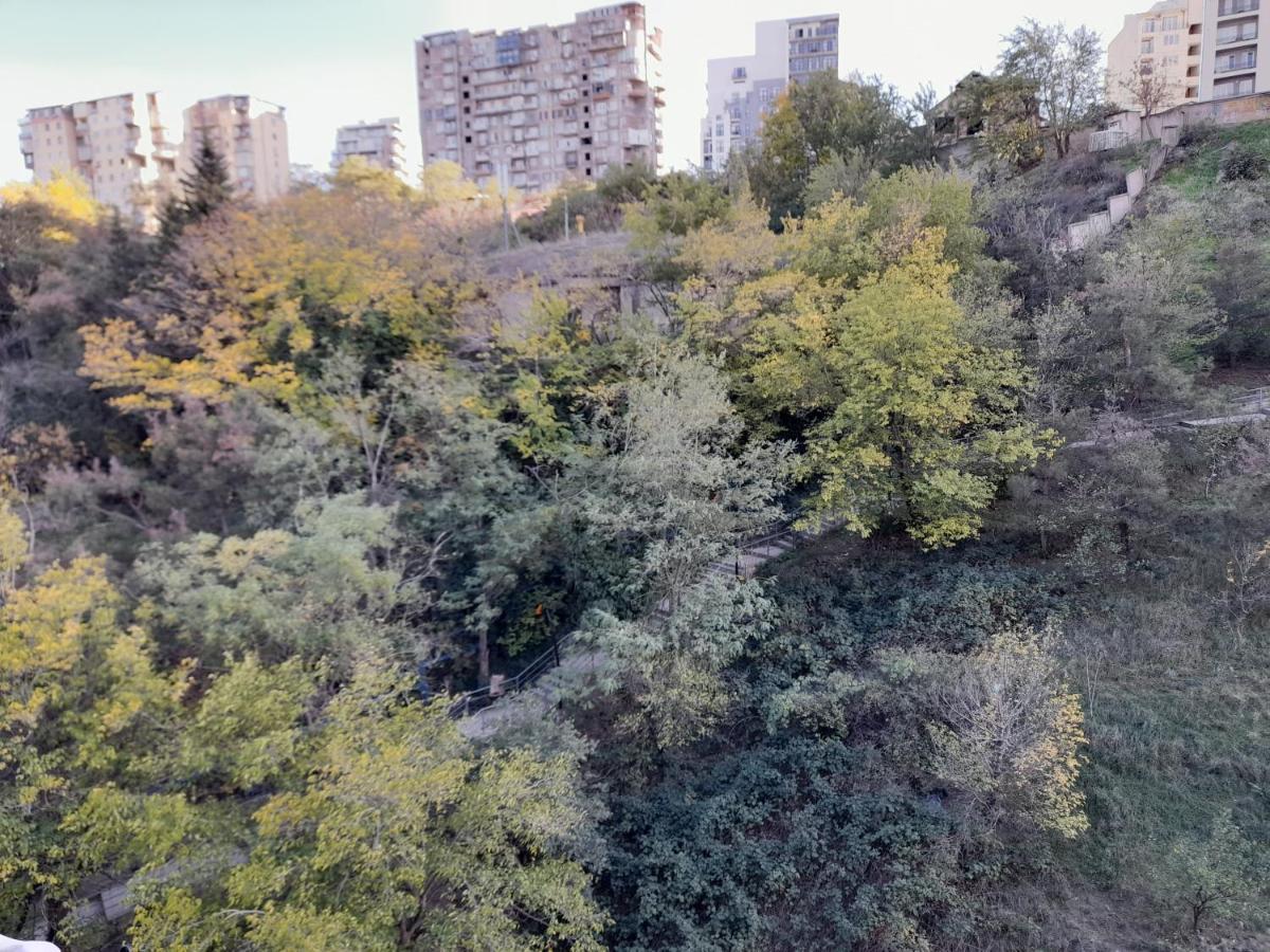 Saburtalo Apartment Тбилиси Екстериор снимка